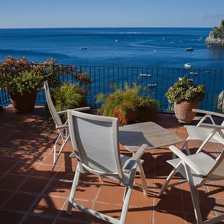 La Madonnina Villa Praiano